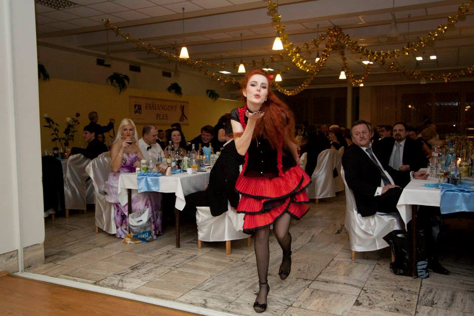 http://www.tinakreativ.sk/wp-content/uploads/2015/12/1656236_626792870709465_1591019240_n.jpg